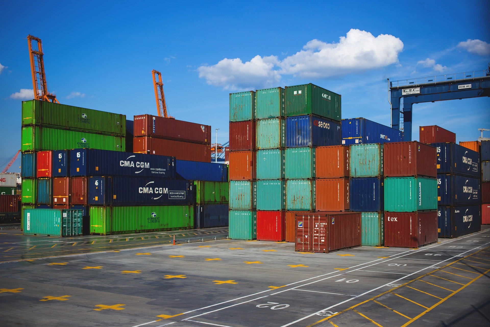 What are the five factors that affect container shipping rates?